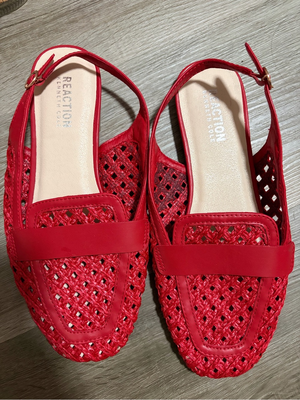 Reaction Kenneth Cole Red Woven Slingback Clogs